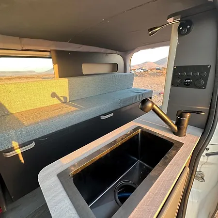 Va De Vans Acampamento Corralejo