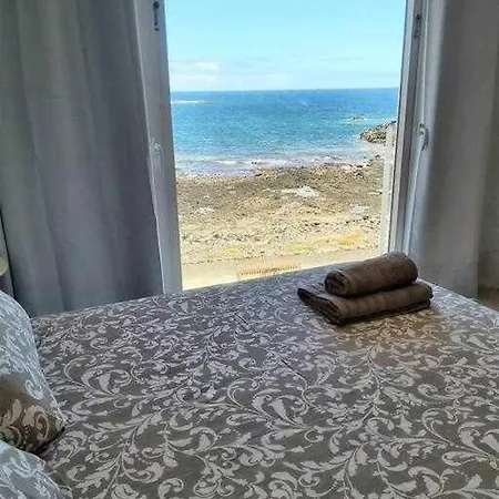 Holiday home Blue Breeze House With Pool Facing Sea *