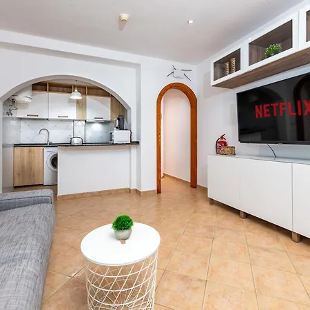 Apartment Calas *