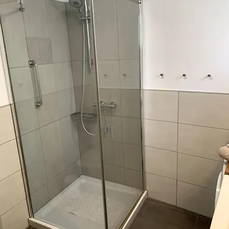 Сasa de vacaciones Front House 'casa Neen' *