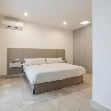 Exclusiva En Bahia Azul Villa
