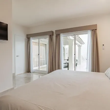 Villa Exclusiva En Bahia Azul