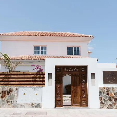 Dreamsea Surf House Fuerteventura Hostel