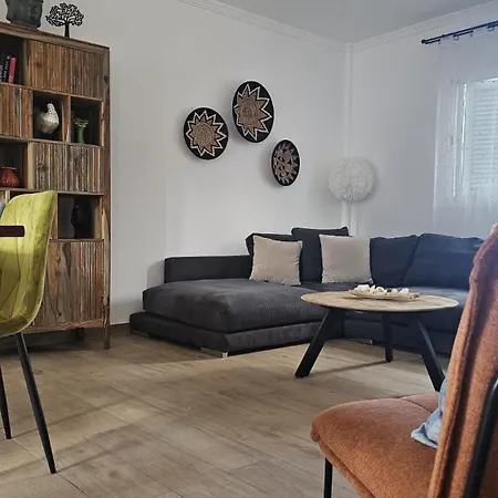 Mami Villa