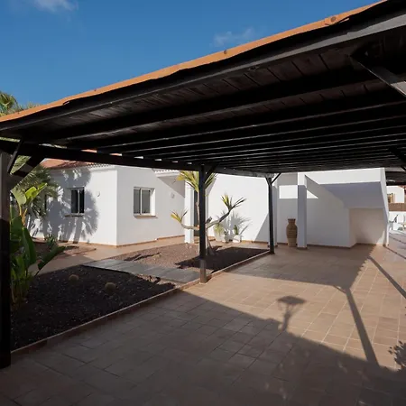 Hikari - Design House With Heated Pool In Corralejo