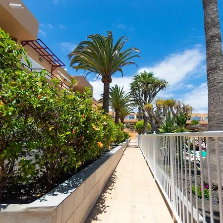 Poolviewzen Corralejo