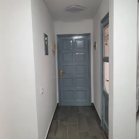El Corralito Apartment *
