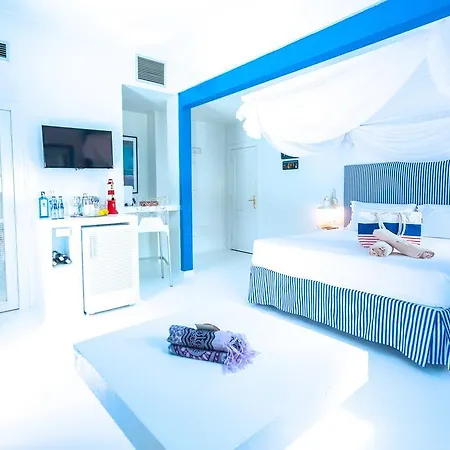 Avanti Lifestyle - Only Adults Hotel